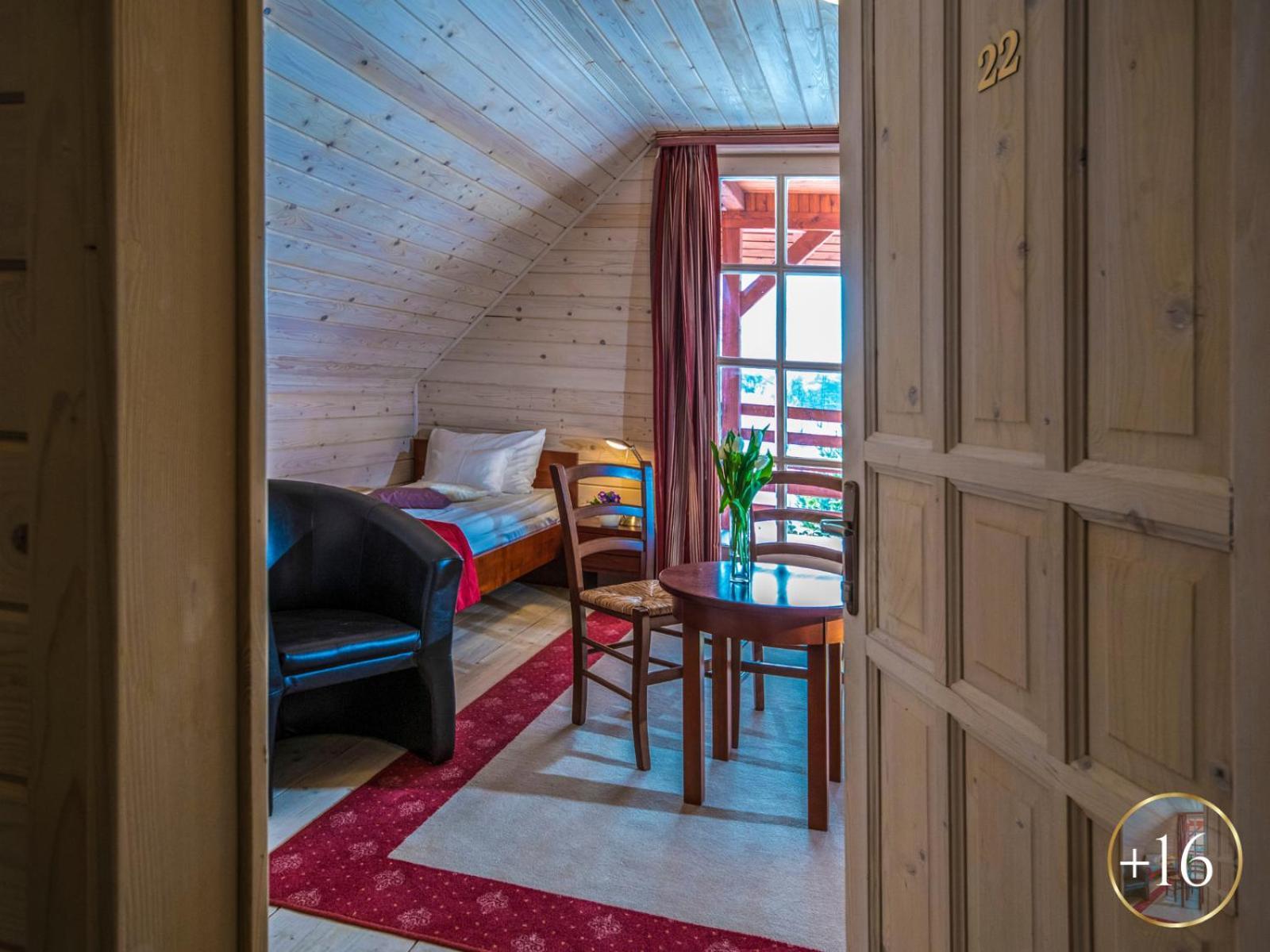 Szarvaskut Hotel Zirc Luaran gambar