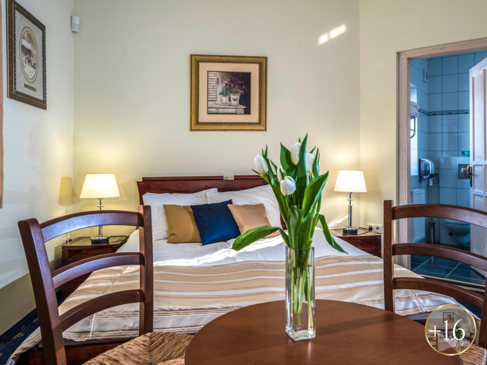Szarvaskut Hotel Zirc Luaran gambar